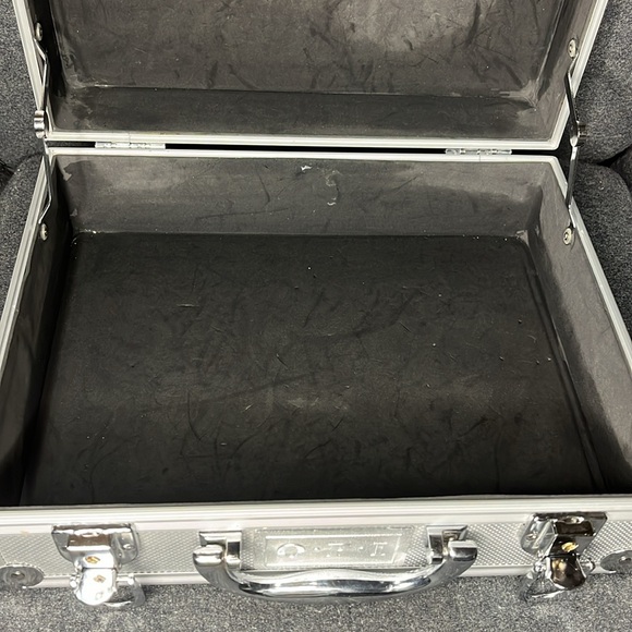 OPI nail polish suit case - Picture 4 of 9